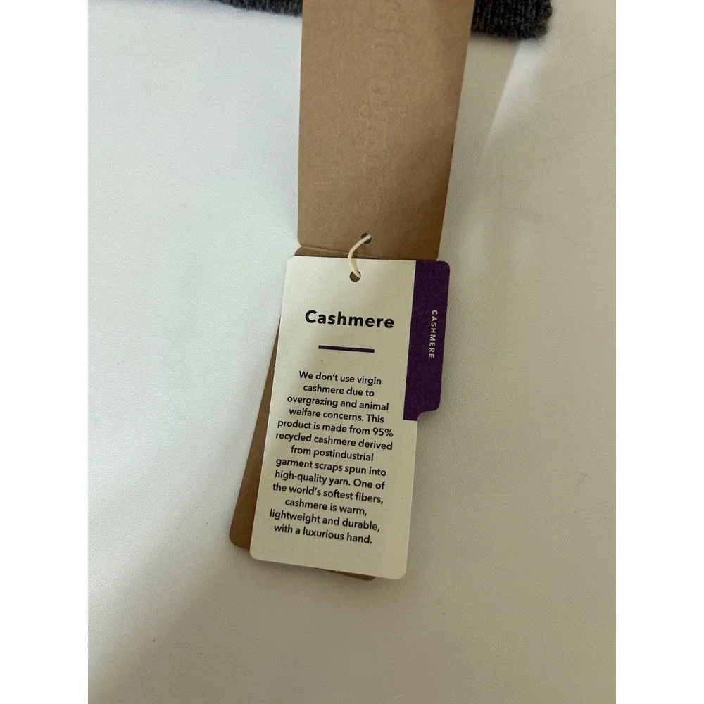 NWT $99 Patagonia Cashmere Wool Feather Soft Scarf Heather Gray 62X9 b2